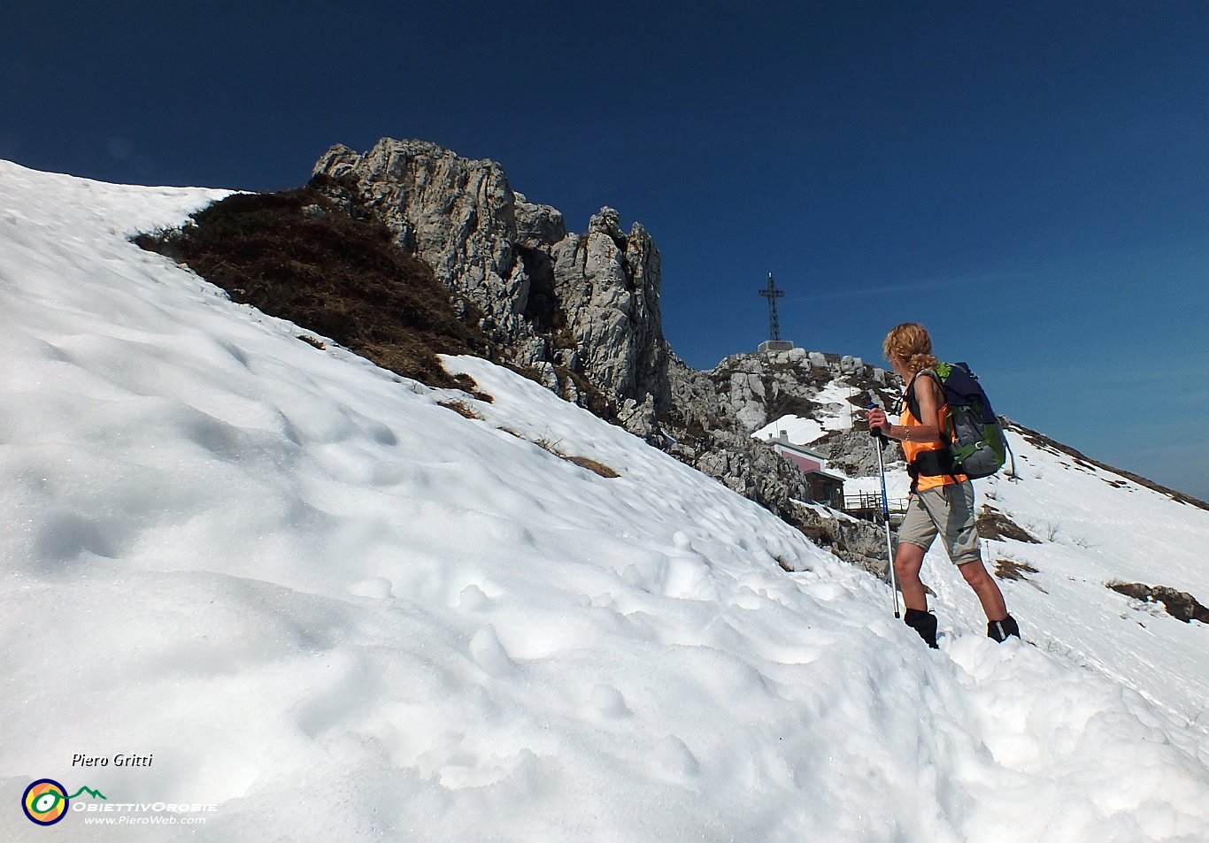 26 si affonda nella neve, ma ben volentieri....JPG